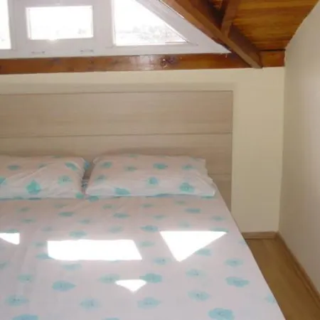 Side Villa *