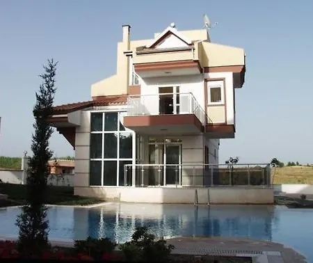 Villa Side Villa Side