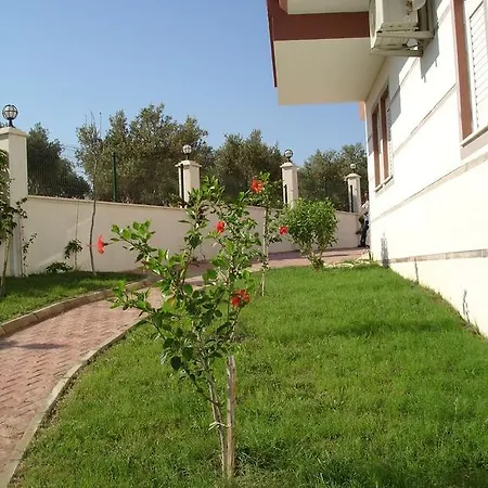 Villa Side Villa