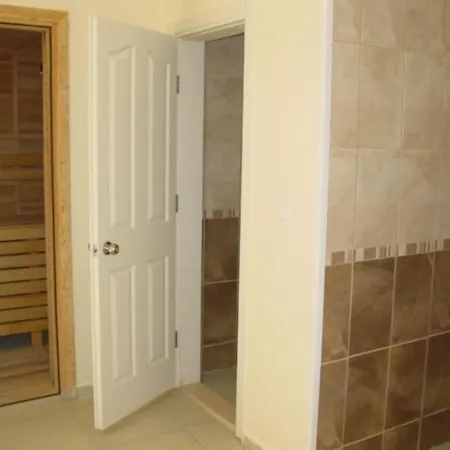 Side Villa * סייד